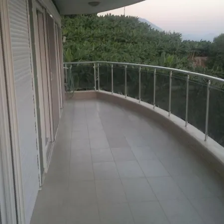 Kucuk Hasbahce Caddesi *
